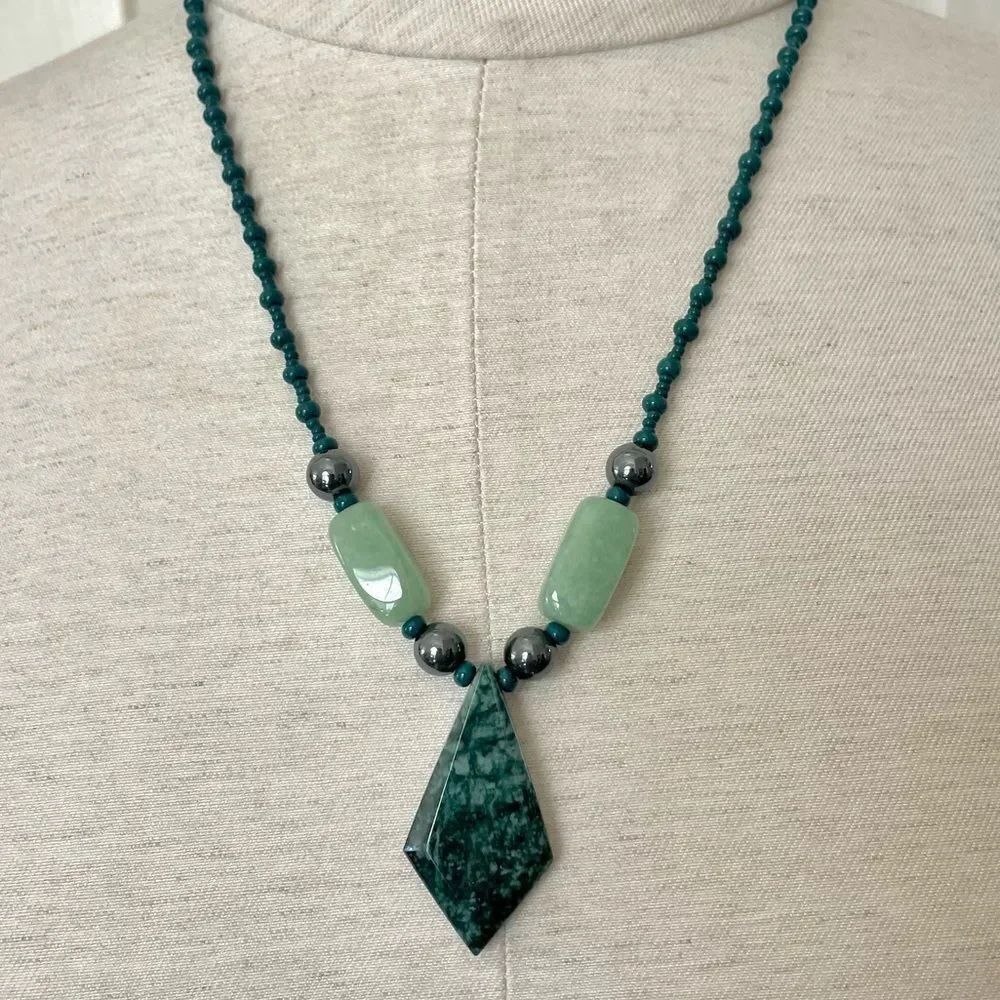 Aventurine hematite pendant necklace